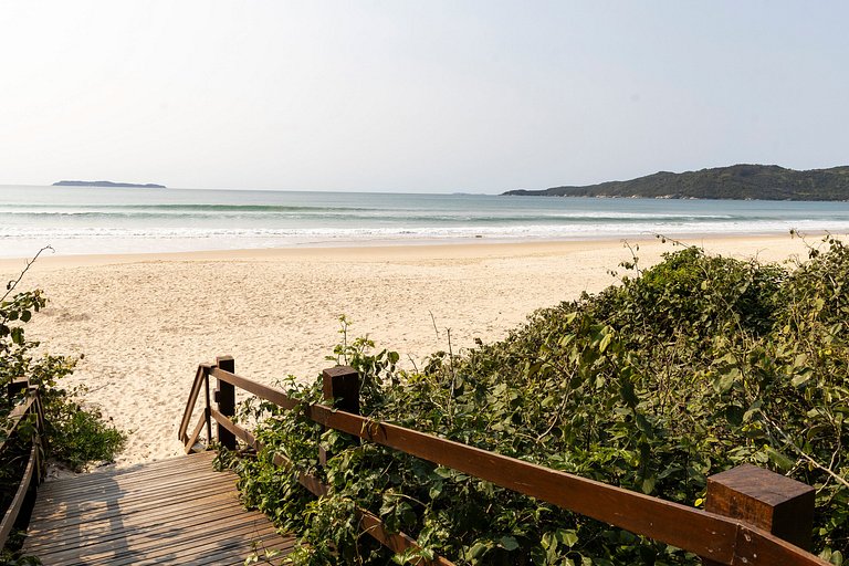Cobertura Frente Mar Sol da Manhã
